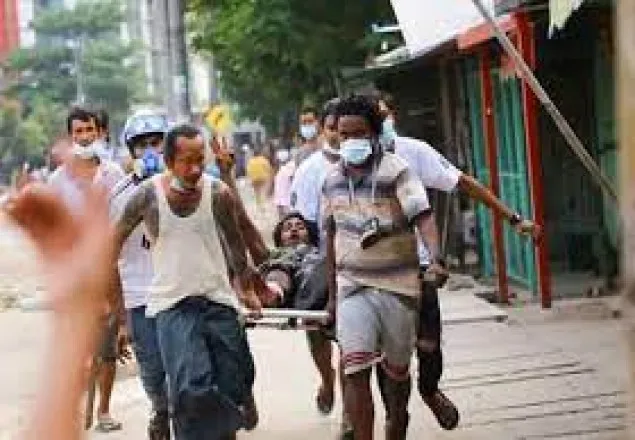 মিয়ানমারে অভ্যুত্থানবিরোধী বিক্ষোভে নিরাপত্তা বাহিনীর হামলায় নিহত ২০