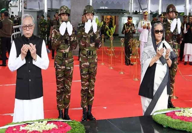 বঙ্গবন্ধুর প্রতিকৃতিতে রাষ্ট্রপতি-প্রধানমন্ত্রীর বিনম্র শ্রদ্ধা