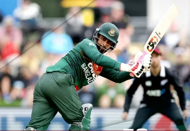 অর্ধশতকের রেকর্ড বইয়ে তামিম