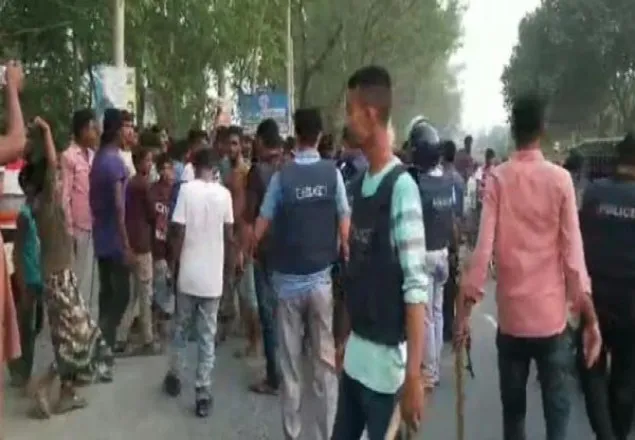 সিরাজগঞ্জে আ.লীগের দু’গ্রুপের সংঘর্ষ, পথচারী নিহত