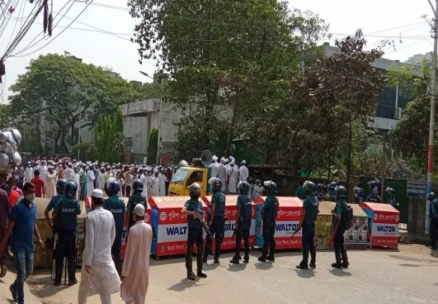 উত্তরায় হেফাজতে ইসলামের বিক্ষোভ