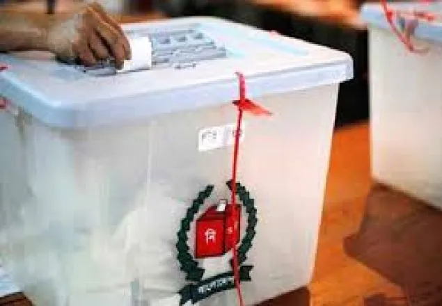 চার পৌরসভায় ভোটগ্রহণ চলছে