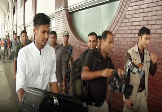 দেশে ফিরেই ভারতের বিমান ধরছেন মুস্তাফিজ