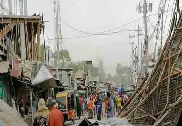 গাইবান্ধায় ঝড়ে মৃতের সংখ্যা বেড়ে দাঁড়াল ১২