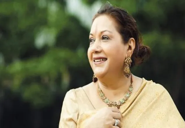 করোনায় আক্রান্ত অভিনেত্রী কবরী লাইফ সাপোর্টে
