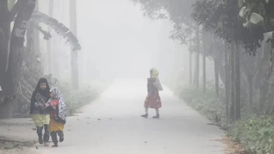 শৈত্যপ্রবাহে কাঁপছে ১০ জেলা, কাল বাড়তে পারে তাপমাত্রা