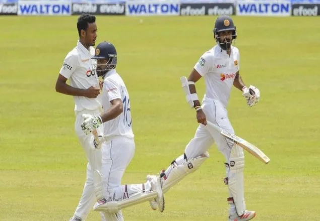 অভিষেকে ‘মূল্যবান’ উইকেট নিলেন শরিফুল