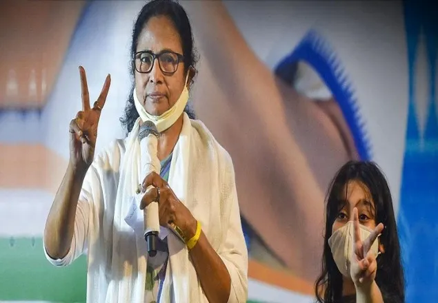তৃতীয়বারের মতো আজ শপথ নেবেন মমতা