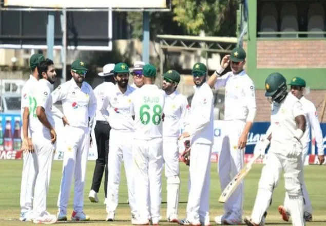 পাকিস্তানের কাছে ইনিংসে হারল জিম্বাবুয়ে