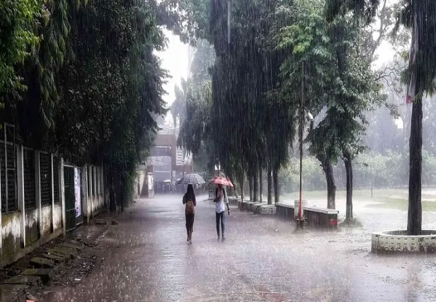 রাজধানীতে স্বস্তির বৃষ্টি