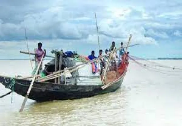 মধ্যরাত থেকে সাগরে ২ মাস মাছ ধরা নিষেধ