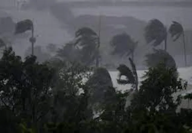 আগামী ৩ দিন ঝড়-বৃষ্টির পূর্বাভাস