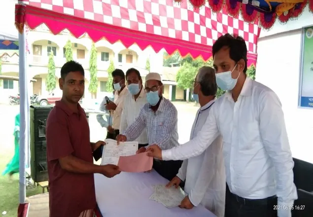 হাতীবান্ধায় দিনব্যাপী প্রাণিসম্পদ প্রদর্শনী শেষে পুরস্কার বিতরণ