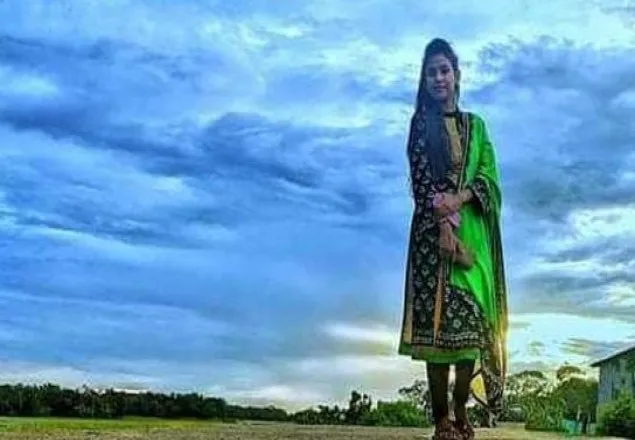 আজিমপুর স্টাফ কোয়ার্টারে ঢাবি ছাত্রীর লাশ