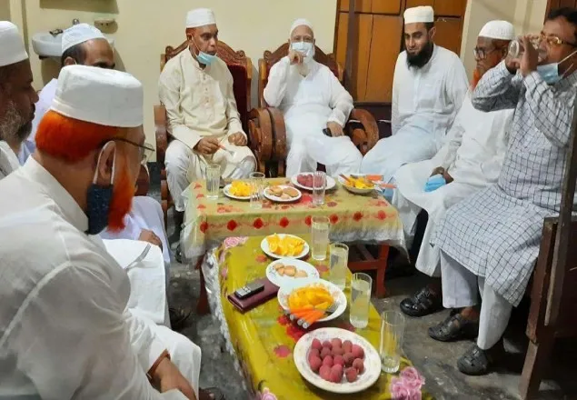 মুহাম্মাদ ওয়াক্কাস ও মুহাদ্দিস আবু সাঈদের পরিবারের সাথে জামায়াত আমীরের সাক্ষাৎ
