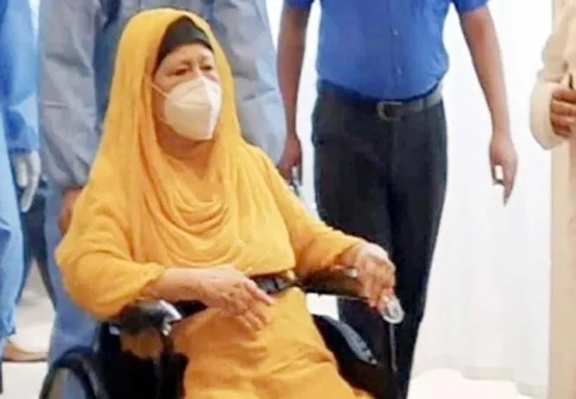 কিডনি জটিলতায় বারবার জ্বরে আক্রান্ত হচ্ছেন খালেদা জিয়া