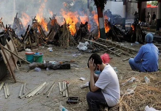 ভারতে বিরামহীন মৃত্যু নিয়ে কমছে না উদ্বেগ