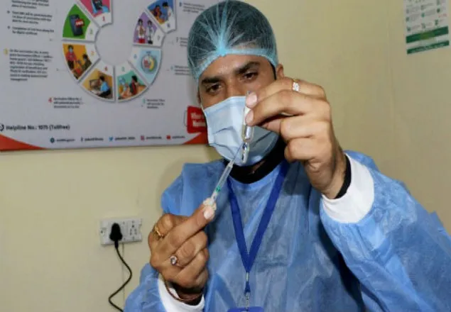চীনের সিনোফার্মের টিকা অগ্রাধিকার পাচ্ছেন কারা?