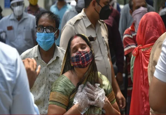 ভারতে আসছে করোনার তৃতীয় ঢেউয়ের আঘাত
