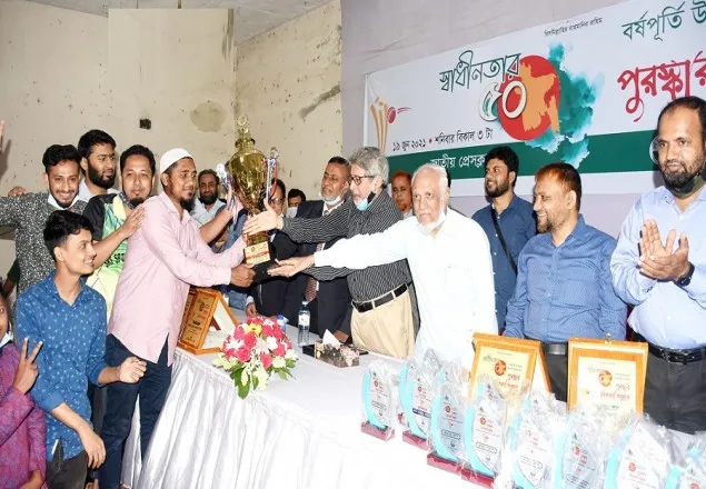খেলাধুলাকে রাজনীতির উর্ধ্বে রাখতে হবে: অধ্যাপক ড. আব্দুর রব