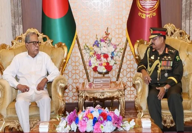 রাষ্ট্রপতির সাথে বিদায়ী সেনা প্রধানের সাক্ষাত