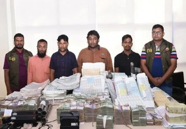 ২০ কোটি টাকা মূল্যের জাল স্ট্যাম্পসহ ৪ জন গ্রেফতার