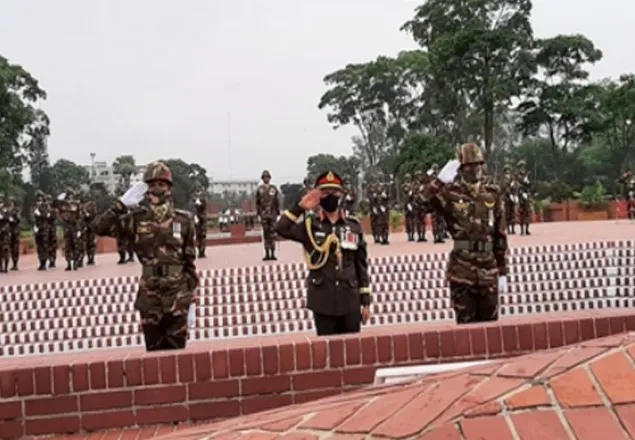 বঙ্গবন্ধুর প্রতিকৃতি ও জাতীয় স্মৃতিসৌধে নতুন সেনাপ্রধানের শ্রদ্ধা