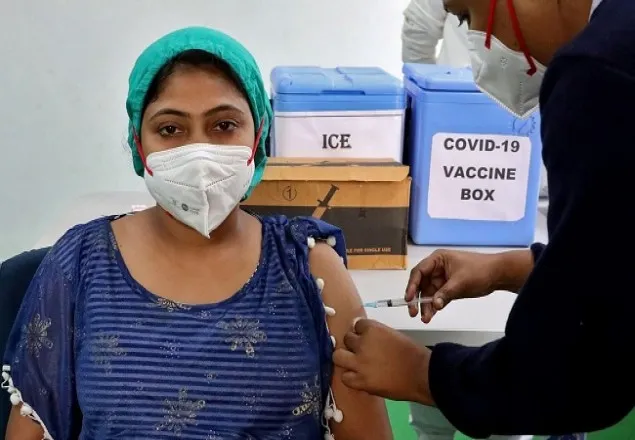 ভারতে হাজারো মানুষকে ভুয়া করোনার টিকা প্রদান