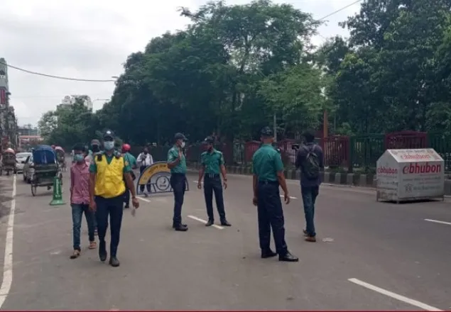 লকডাউনে দুপুর পর্যন্ত মতিঝিলে ১৫২ জন গ্রেফতার