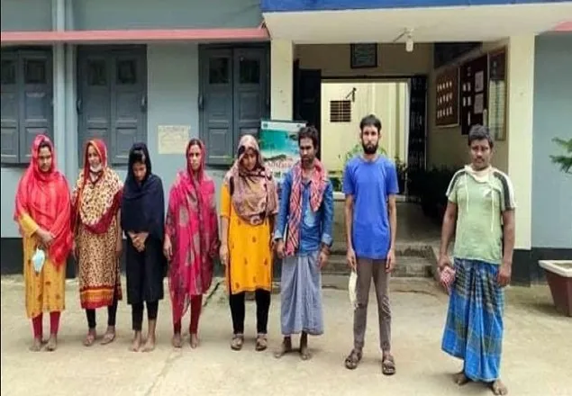 সীমান্তে অনুপ্রবেশে ৮ বাংলাদেশি গ্রেফতার