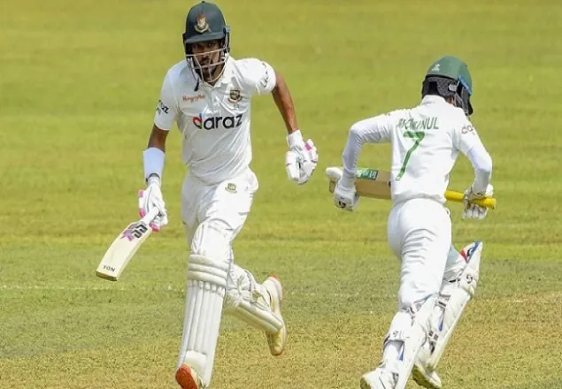 শান্ত-সাদমানে ব্যাটে বড় সংগ্রহের পথে বাংলাদেশ