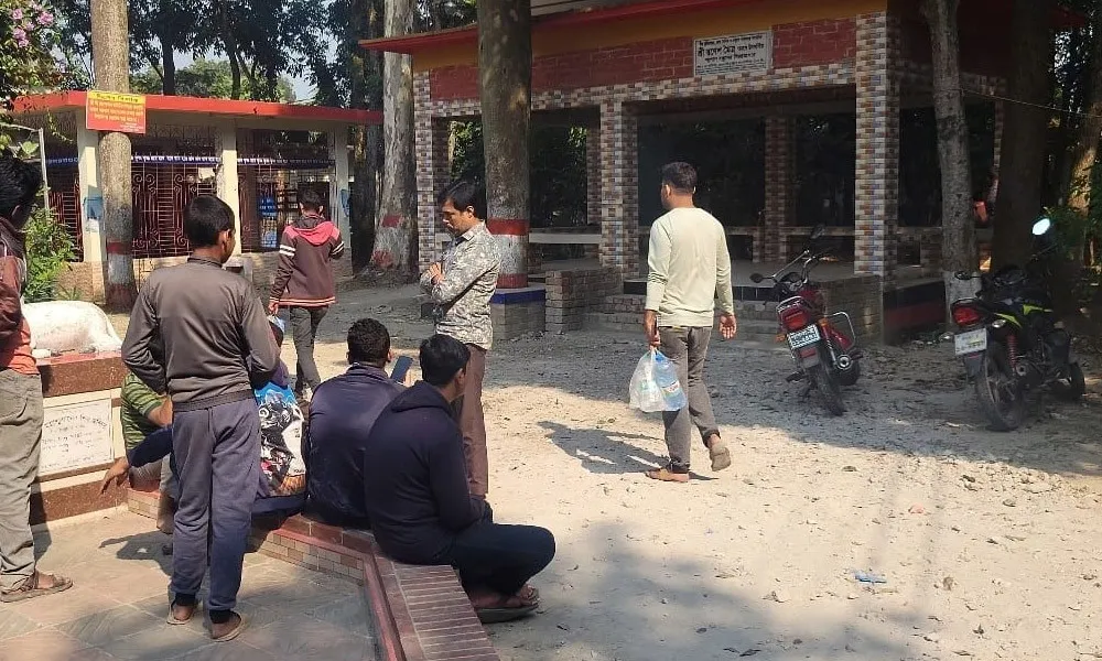 পাবনায় মদপানে ২ যুবকের মৃত্যু