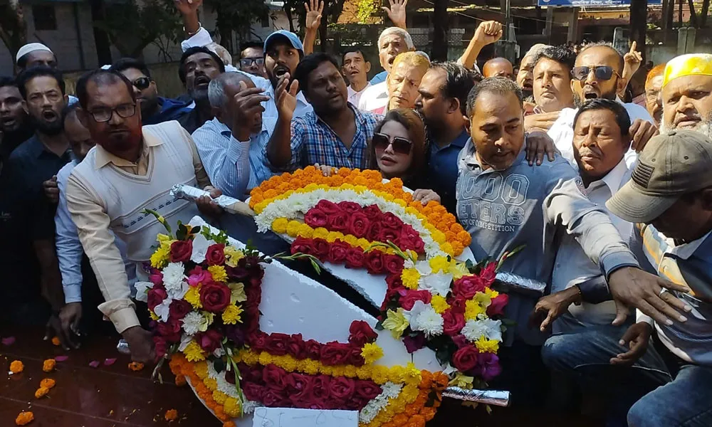 শ্রদ্ধা জানাতে গিয়ে বিএনপির দুপক্ষের সংঘর্ষ