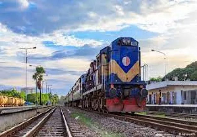 ট্রেন চালুর ঘোষণা
