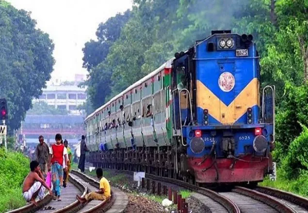 ১৫ জুলাই থেকে চলবে ট্রেন, টিকিট অনলাইনে