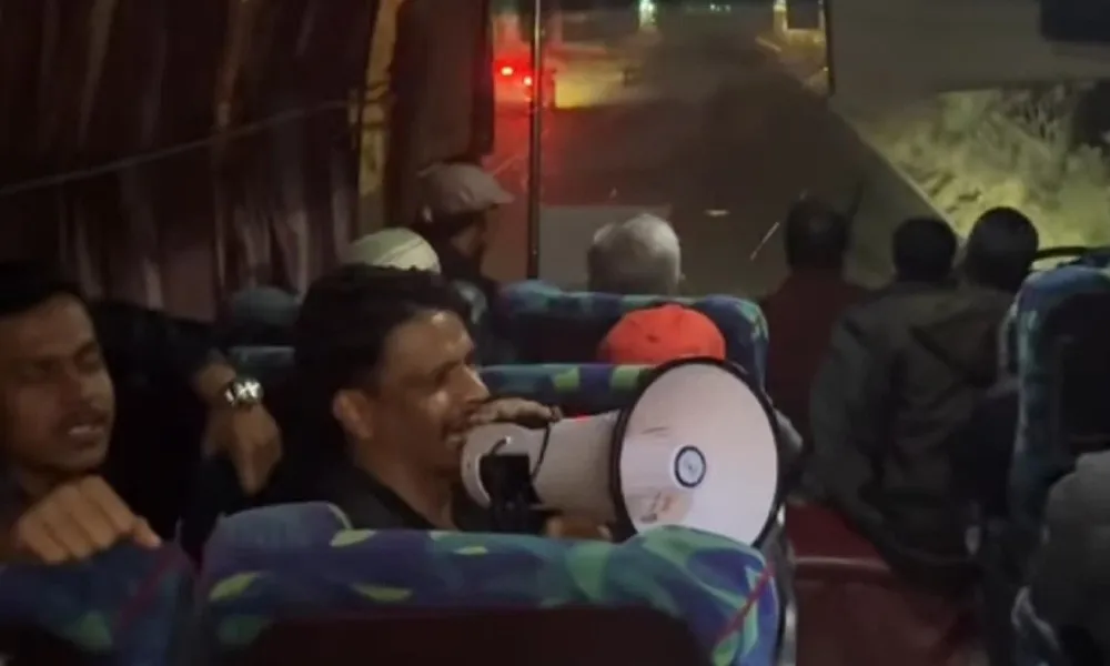 তারেক রহমানের সংবর্ধনায় আসার পথে  বাস দুর্ঘটনায় আহত ৩২