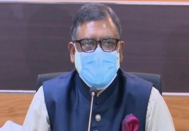 শিক্ষার্থীদের ১৮ বছরের বেশি বয়স হলে টিকা দেয়া হবে : স্বাস্থ্যমন্ত্রী
