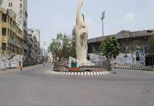 গুলিস্তানে ট্রাকচাপায় ২ হোটেল কর্মচারী নিহত