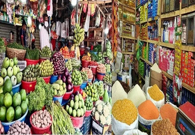 বাজারে নিত্যপণ্যের দাম চড়া