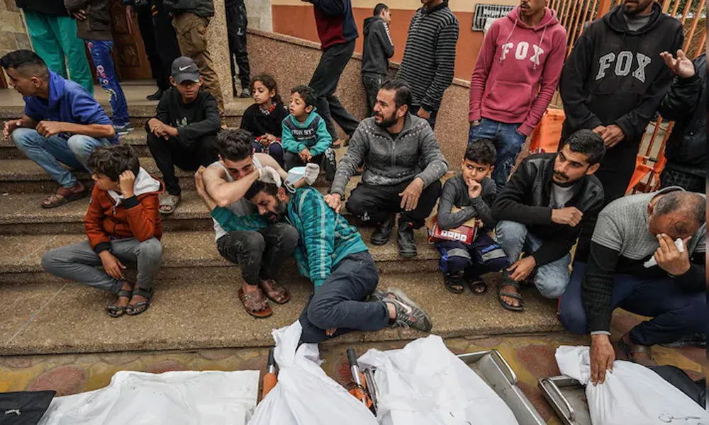 ইসরায়েলি হামলায় গাজায় তিন সাংবাদিকসহ নিহত ১১