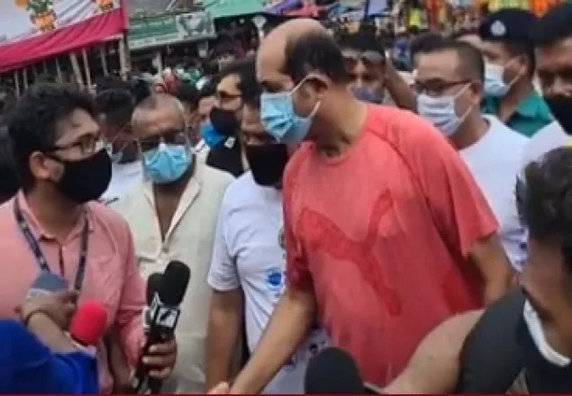 গাবতলী হাটে ১০ লাখ টাকা জরিমানা করলেন মেয়র আতিক
