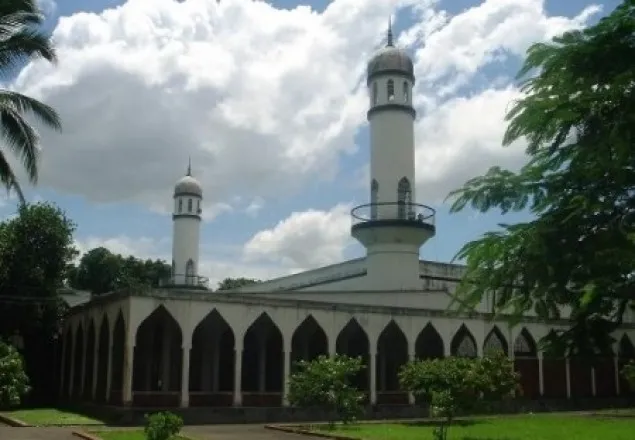 ঢাকা বিশ্ববিদ্যালয়ে ঈদের তিন জামাত
