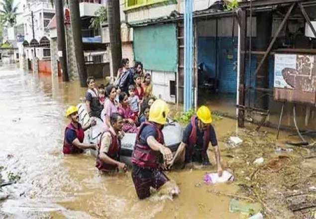 বন্যা ও ভূমিধসে মহারাষ্ট্রে নিহত বেড়ে ১২৯