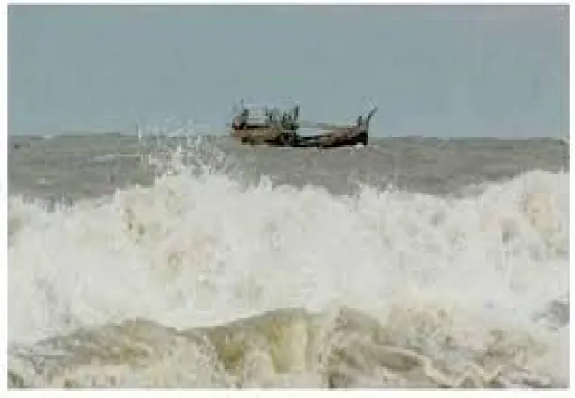 হাতিয়ায় মাছ ধরার ট্রলার ডুবি, মৃত্যু ১