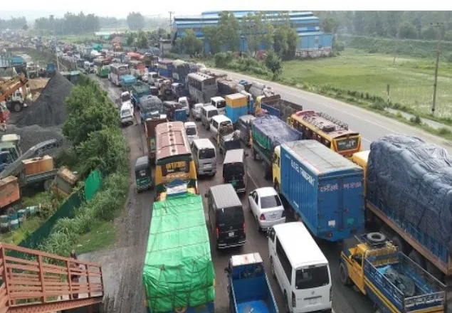 ঢাকা-টাঙ্গাইল-বঙ্গবন্ধু সেতু মহাসড়কে ২০ কিলোমিটার ধীরগতি