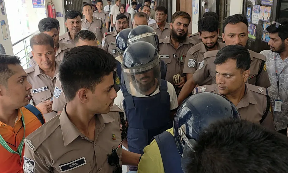 কামরুলের হাসপাতালে চাঁদাবাজির মামলায় চার আসামি ৪ দিনের রিমান্ডে