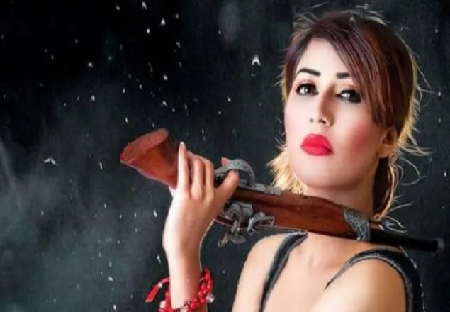 এবার র‍্যাবের নজরদারিতে নায়লা নাঈম