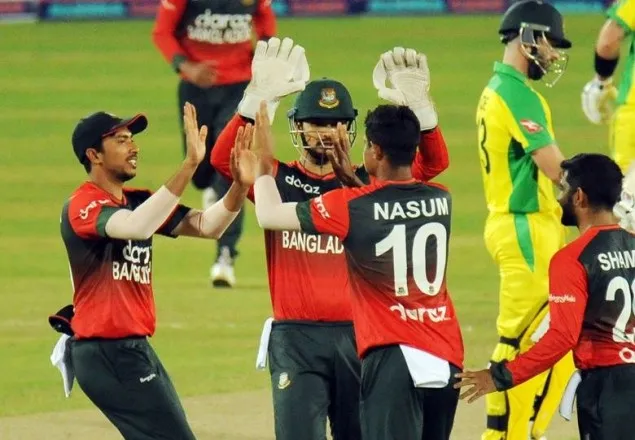 অস্ট্রেলিয়াকে টানা তিন ম্যাচে হারিয়ে ঐতিহাসিক সিরিজ জয়