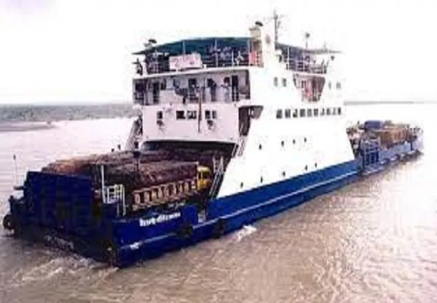 নতুন পথে ফেরি চলাচল শুরু, সেনাবাহিনীর নজরদারি 