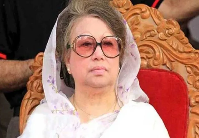 খালেদা জিয়া টিকার দ্বিতীয় ডোজ নেবেন আজ
